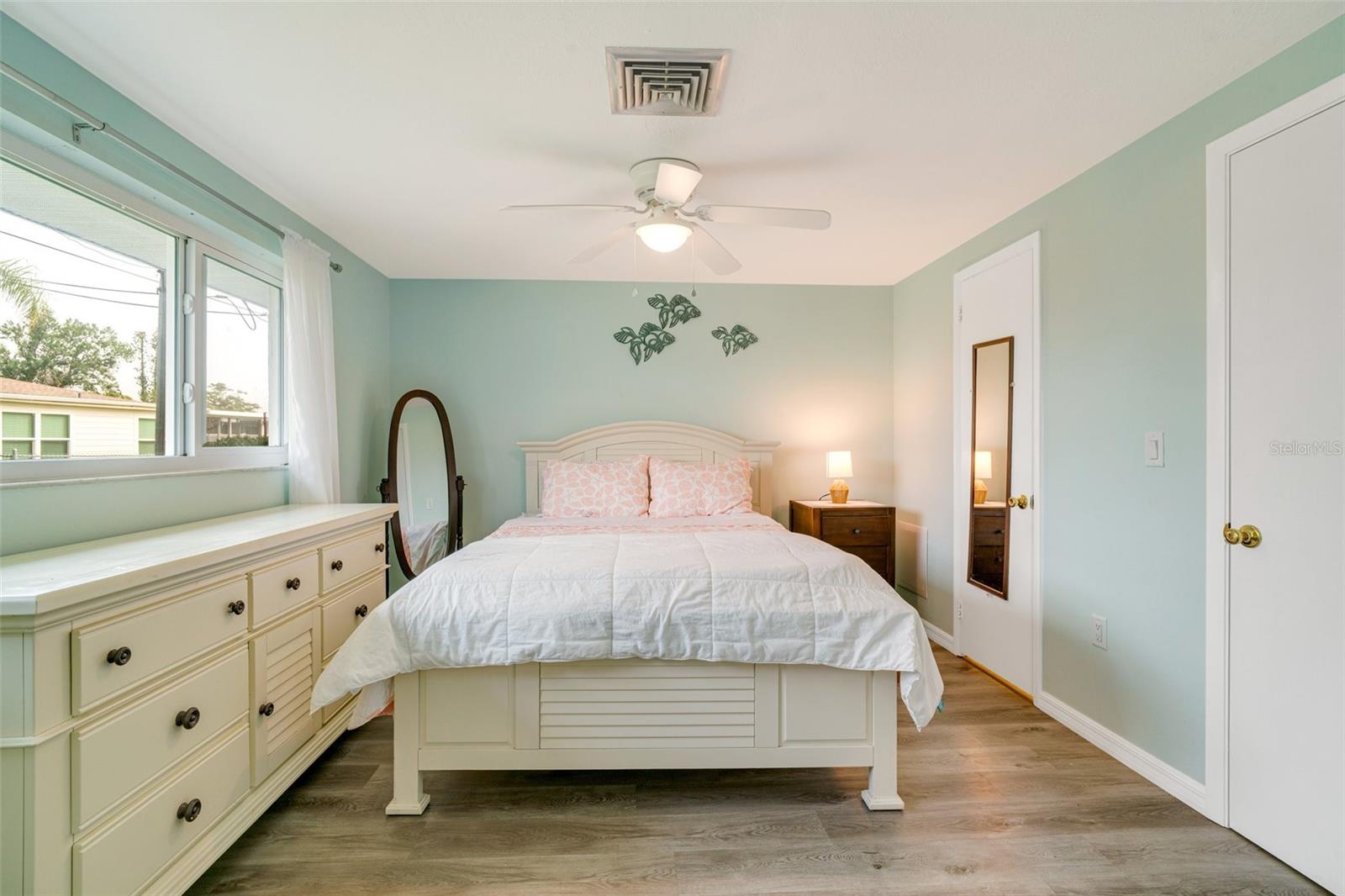 313 HILLVIEW RD, VENICE, FL, 34293