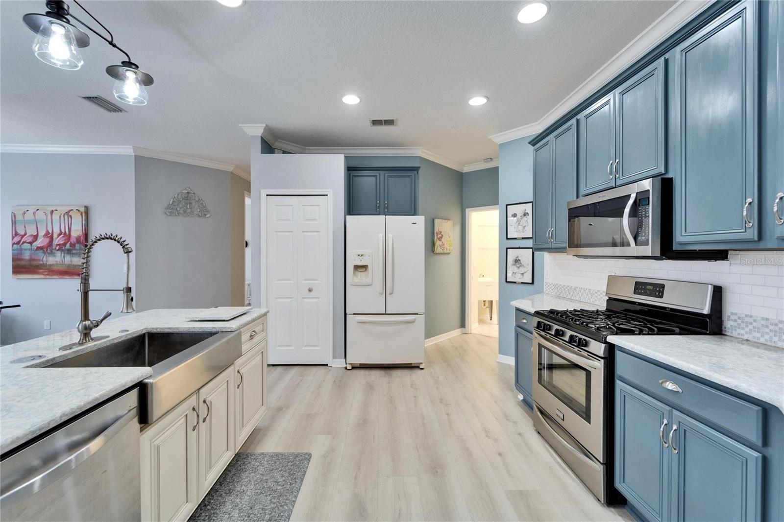 302 LATITUDE PL, APOLLO BEACH, FL, 33572