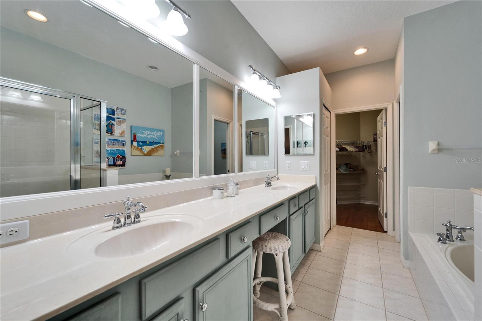 302 LATITUDE PL, APOLLO BEACH, FL, 33572