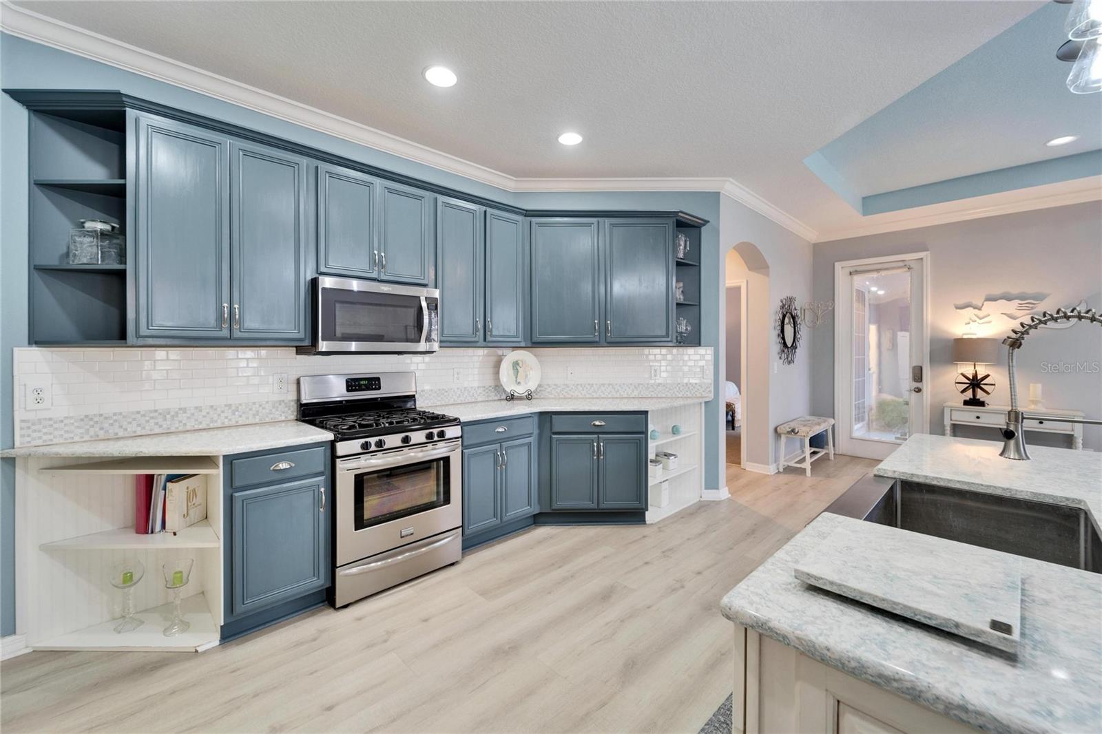 302 LATITUDE PL, APOLLO BEACH, FL, 33572