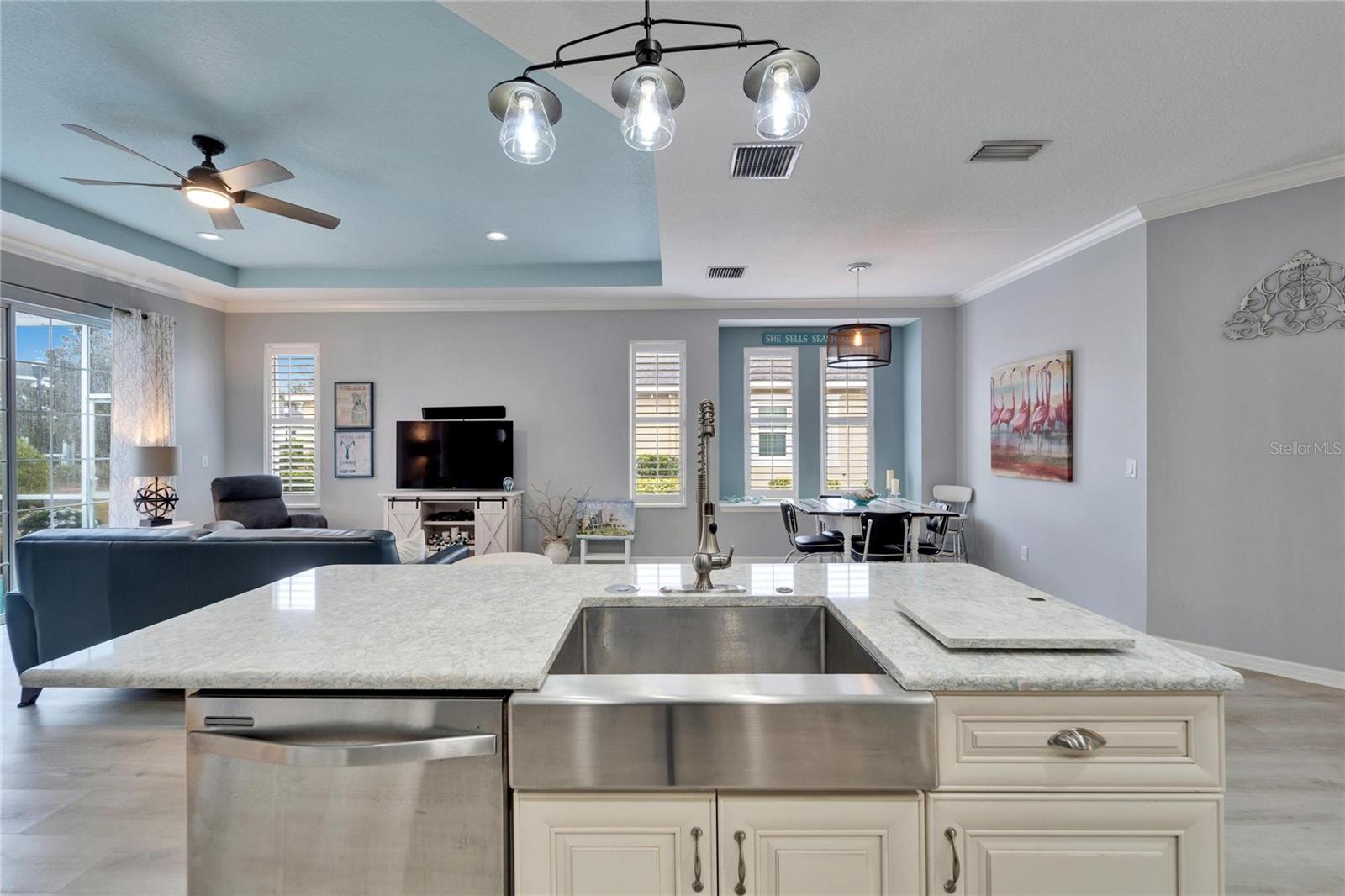 302 LATITUDE PL, APOLLO BEACH, FL, 33572