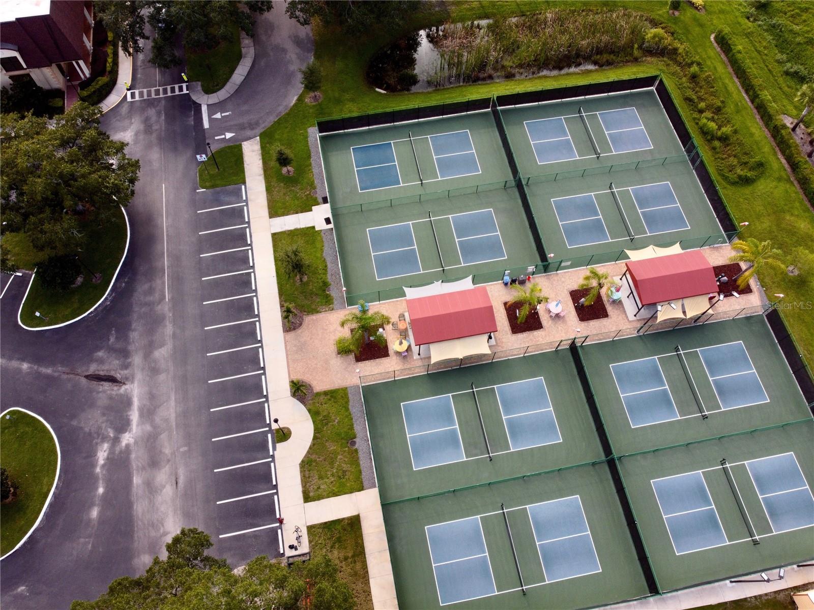 2124 SIFIELD GREENS WAY #11, SUN CITY CENTER, FL, 33573