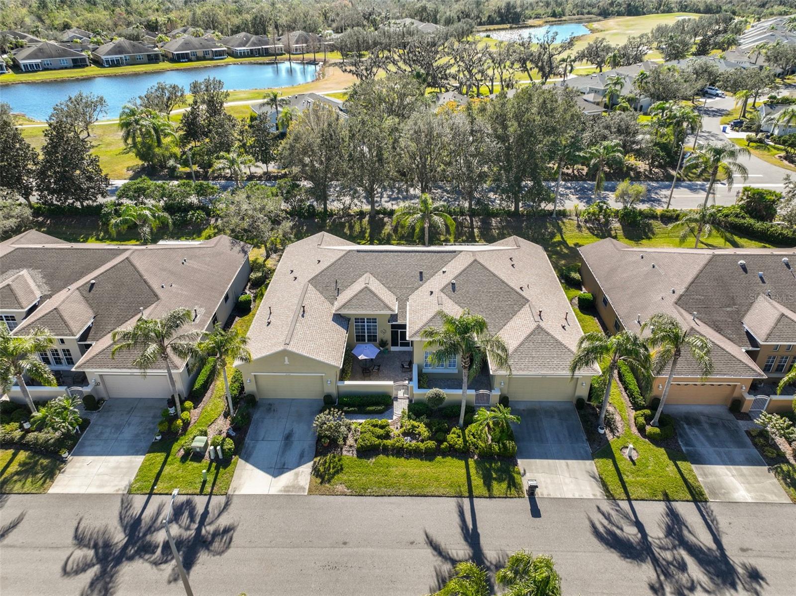 2124 SIFIELD GREENS WAY #11, SUN CITY CENTER, FL, 33573