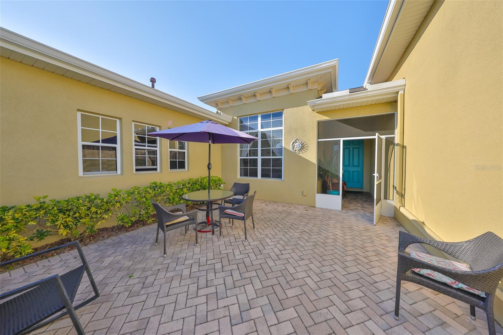 2124 SIFIELD GREENS WAY #11, SUN CITY CENTER, FL, 33573
