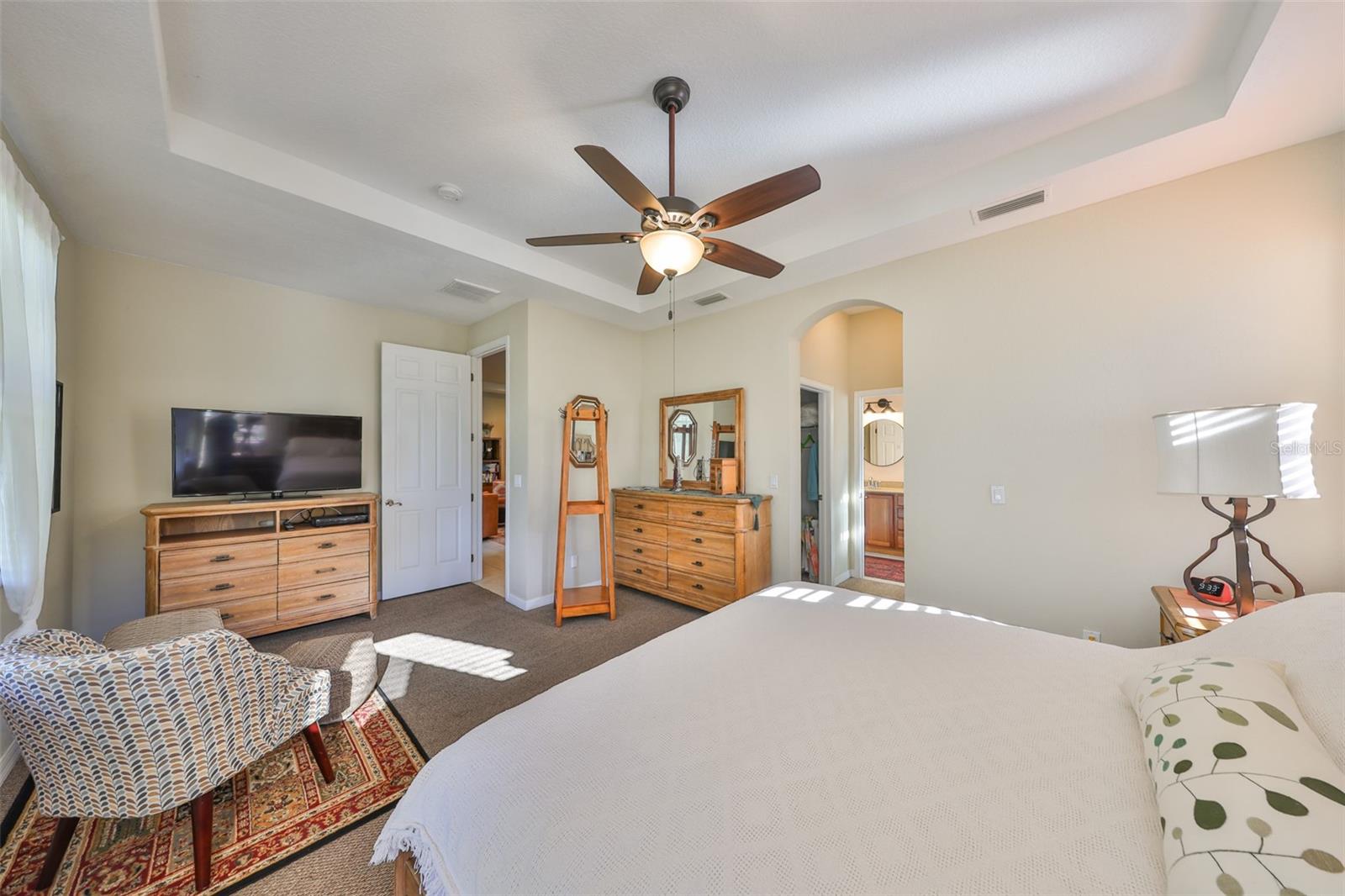 2124 SIFIELD GREENS WAY #11, SUN CITY CENTER, FL, 33573