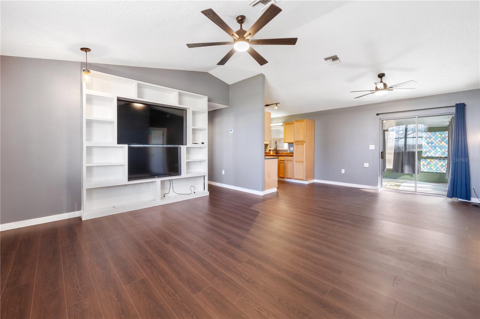 451 SE 140TH AVE, WILLISTON, FL, 32696