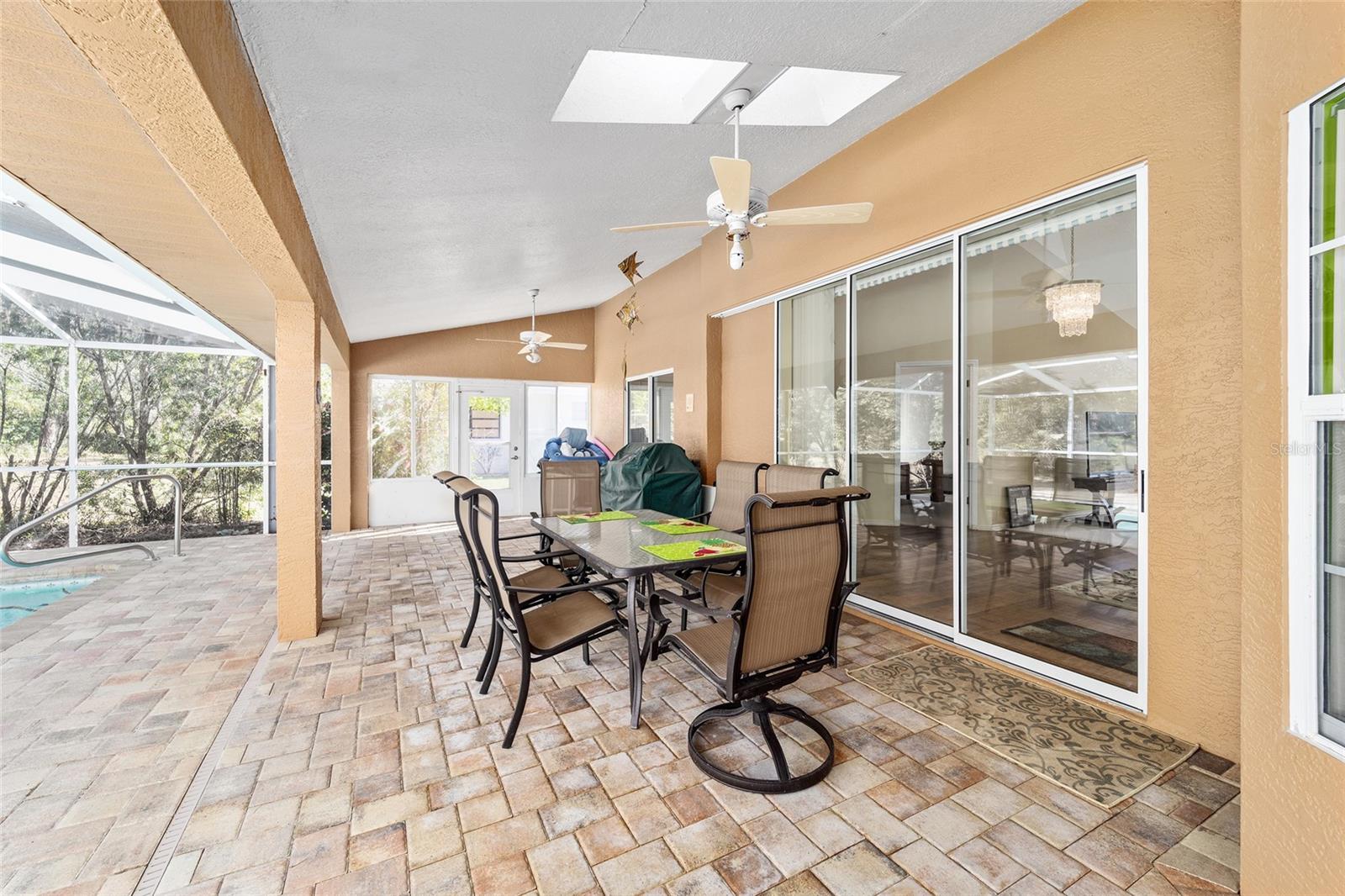 18 DOUGLAS ST, HOMOSASSA, FL, 34446