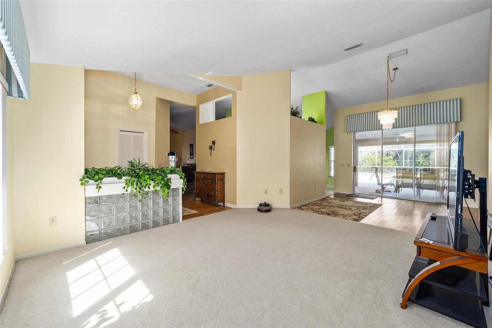 18 DOUGLAS ST, HOMOSASSA, FL, 34446