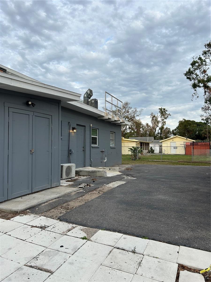 3470 ADRIAN AVE, LARGO, FL, 33774