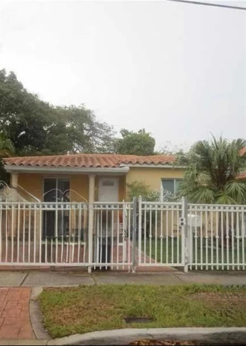2121 SW 30TH CT, MIAMI, FL, 33145