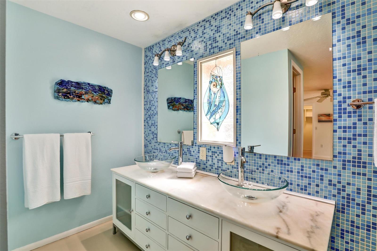 2135 HYDE PARK CIR, SARASOTA, FL, 34239