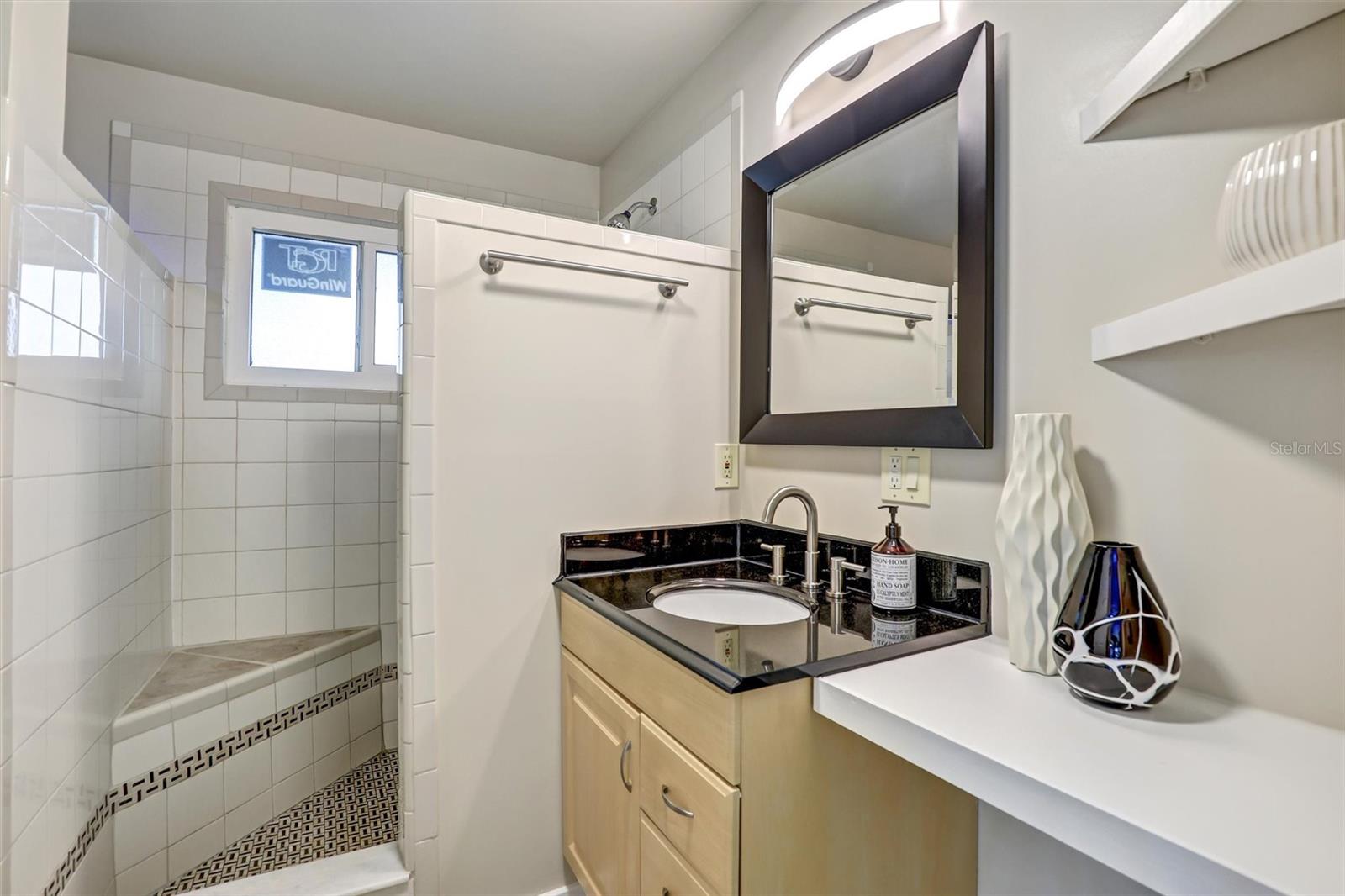 2135 HYDE PARK CIR, SARASOTA, FL, 34239
