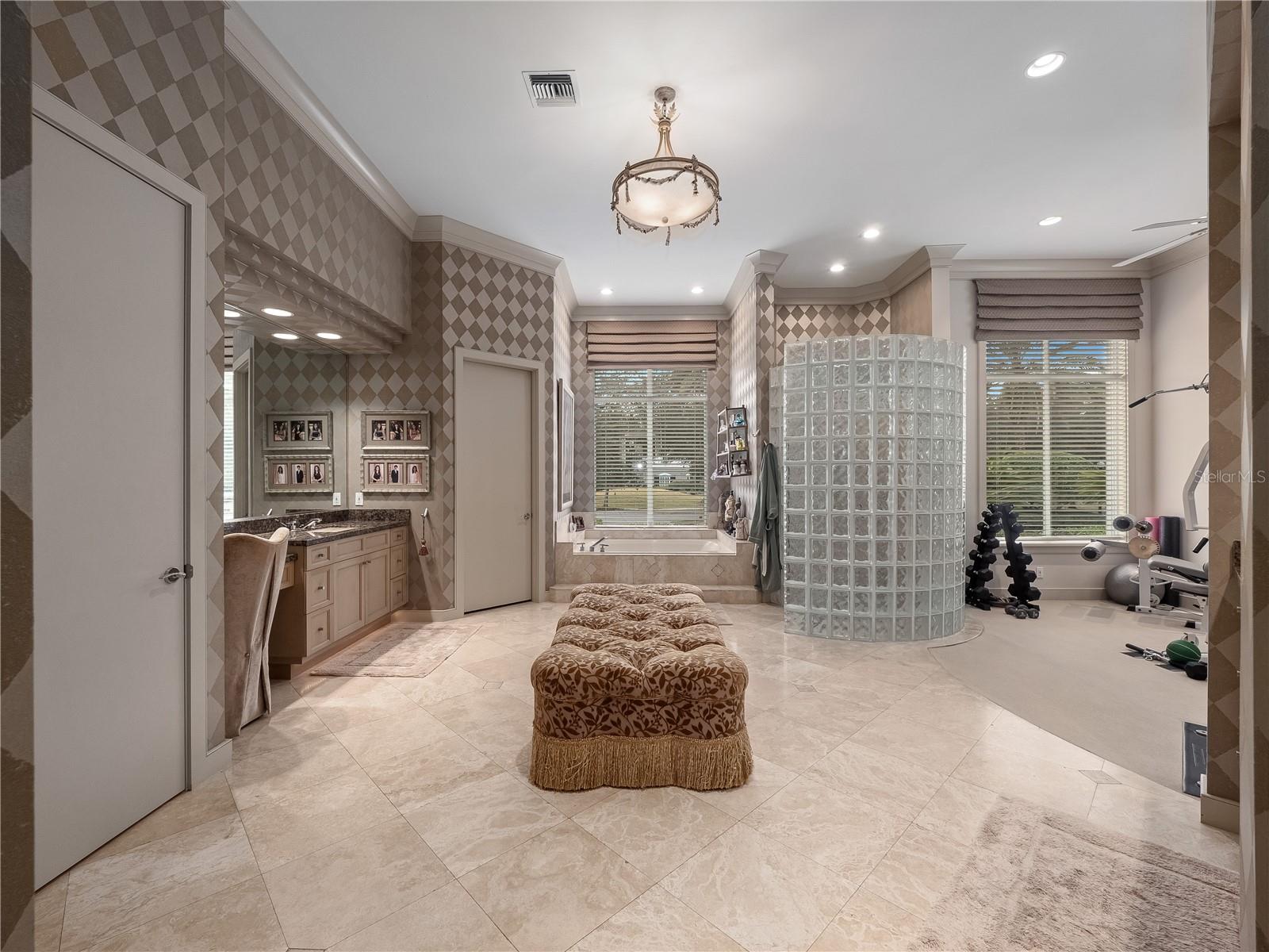 2224 ALAQUA DR, LONGWOOD, FL, 32779