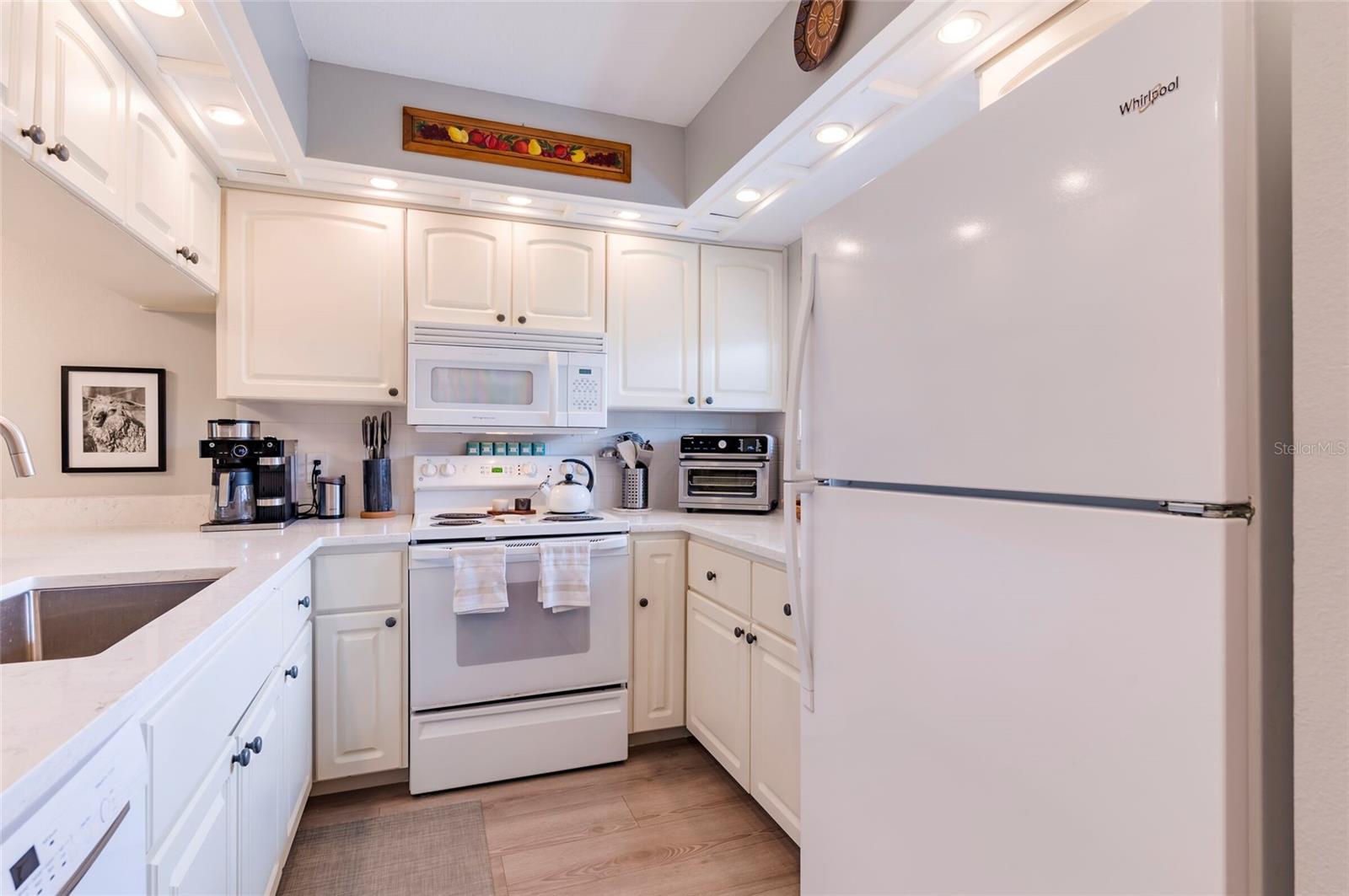 1018 CARAVEL CT, TARPON SPRINGS, FL, 34689