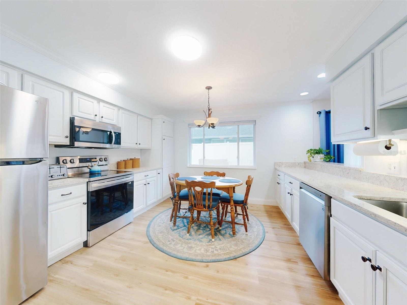 216 FAIRGREEN AVE, NEW SMYRNA BEACH, FL, 32168