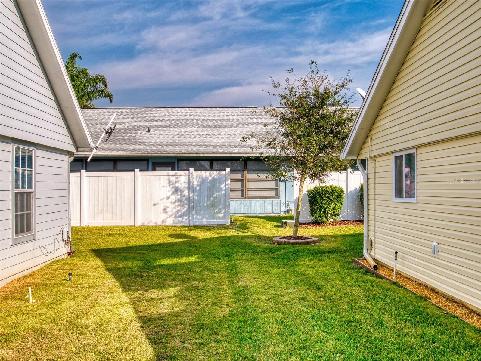 216 FAIRGREEN AVE, NEW SMYRNA BEACH, FL, 32168