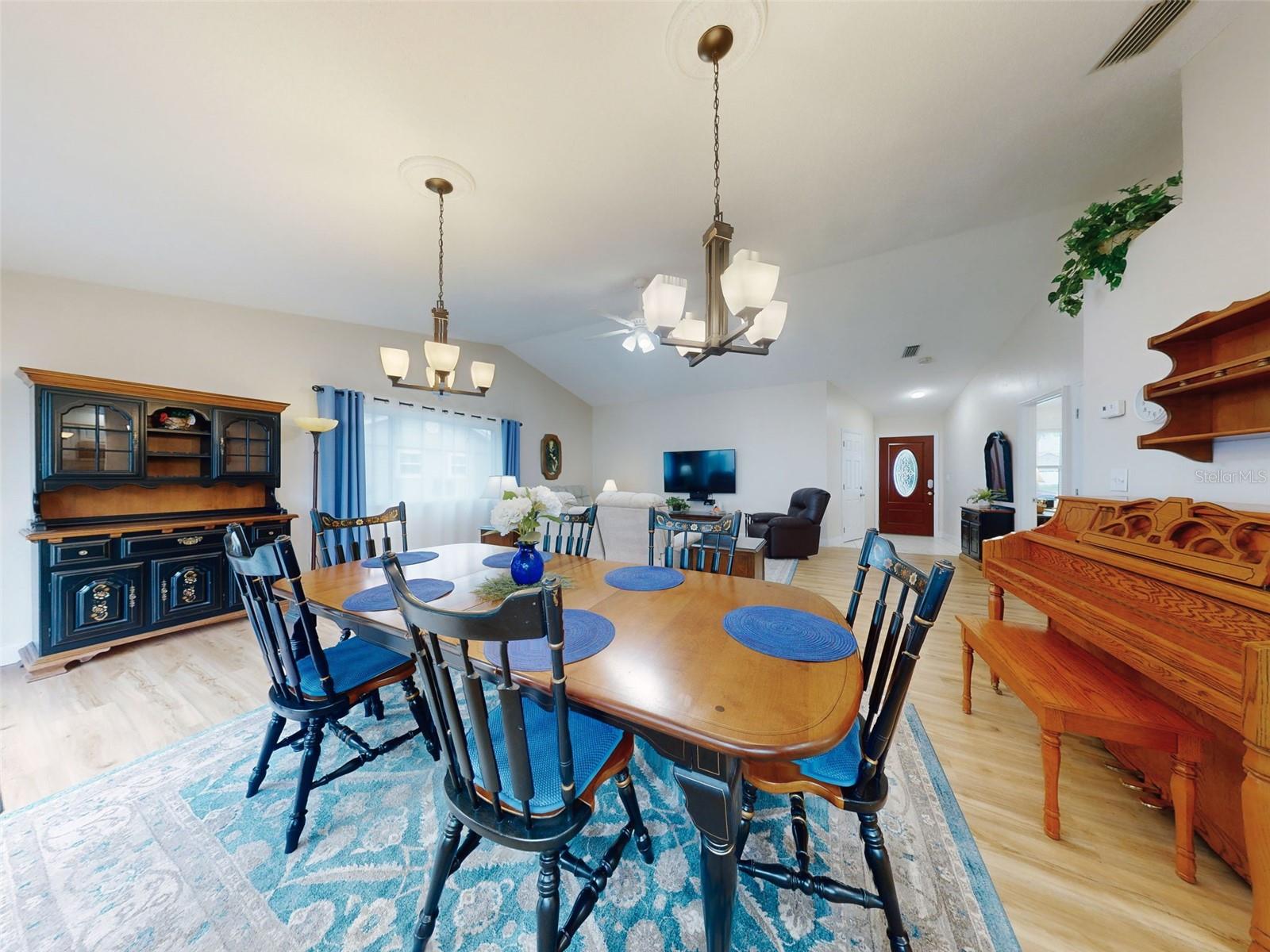 216 FAIRGREEN AVE, NEW SMYRNA BEACH, FL, 32168