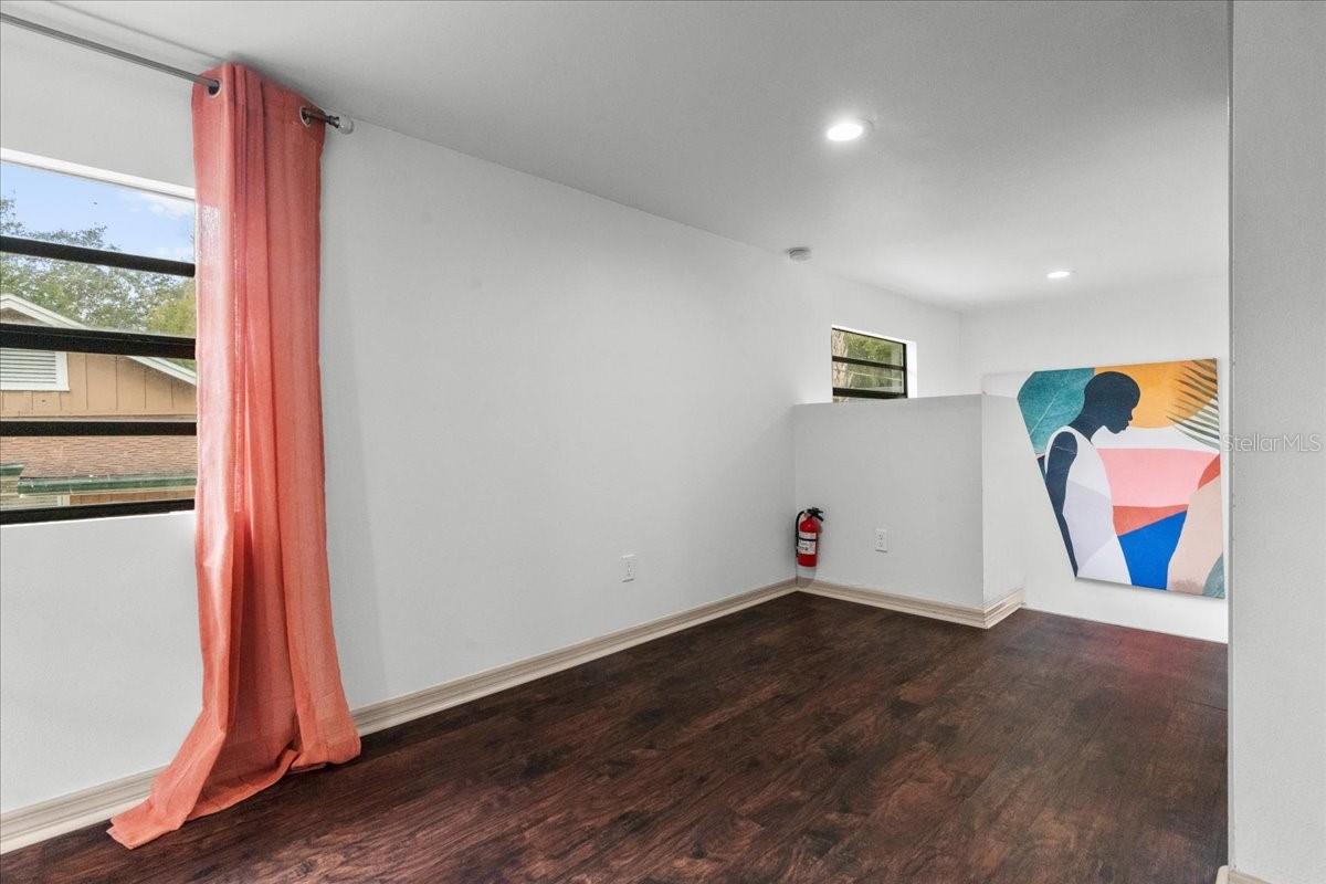 415 N SHINE AVE, ORLANDO, FL, 32803