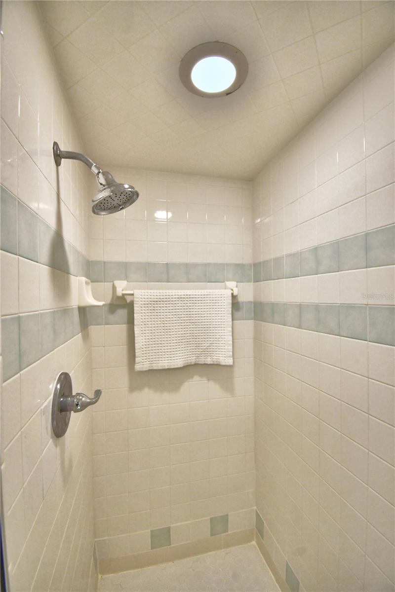 2119 KIRKLAND LAKE DR, AUBURNDALE, FL, 33823