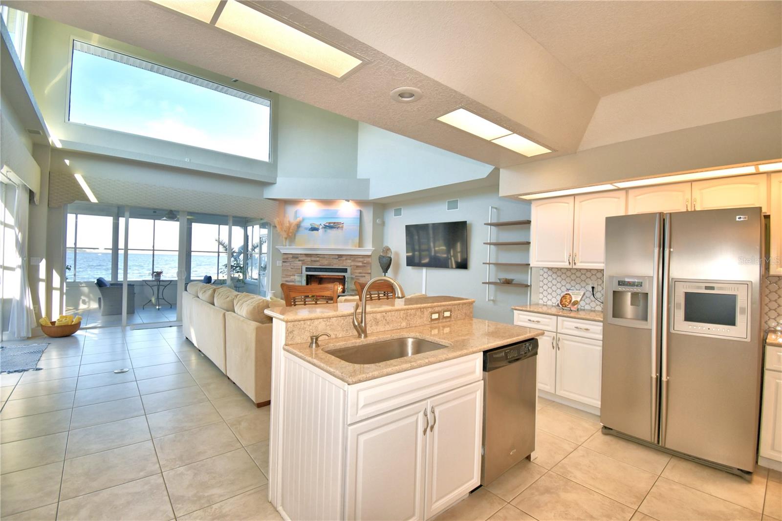 2119 KIRKLAND LAKE DR, AUBURNDALE, FL, 33823