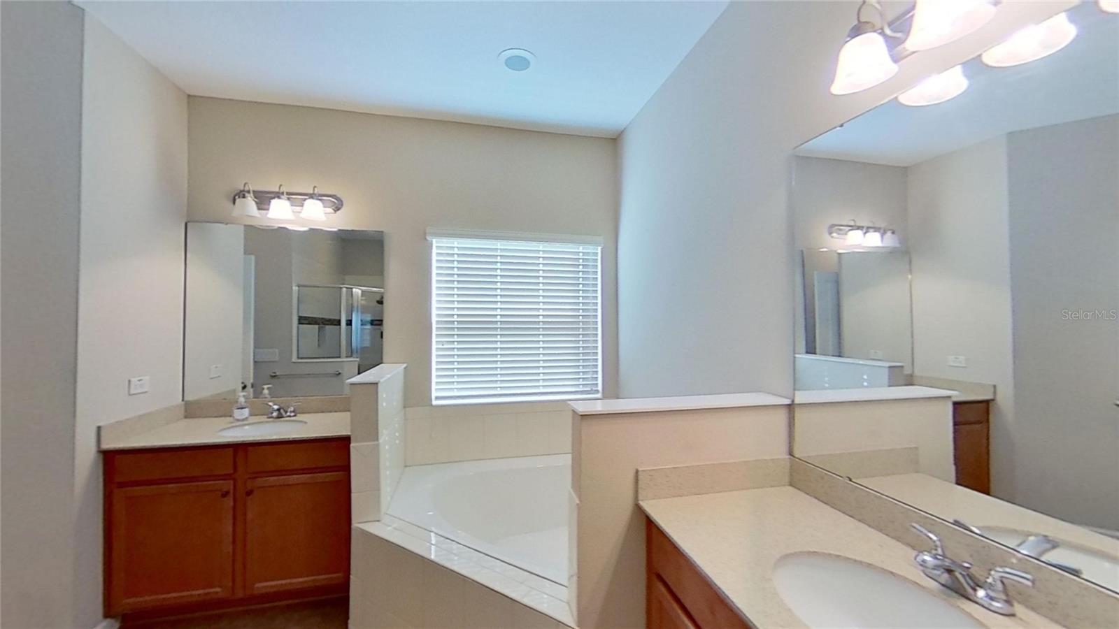 1350 CAVENDER CREEK RD, MINNEOLA, FL, 34715