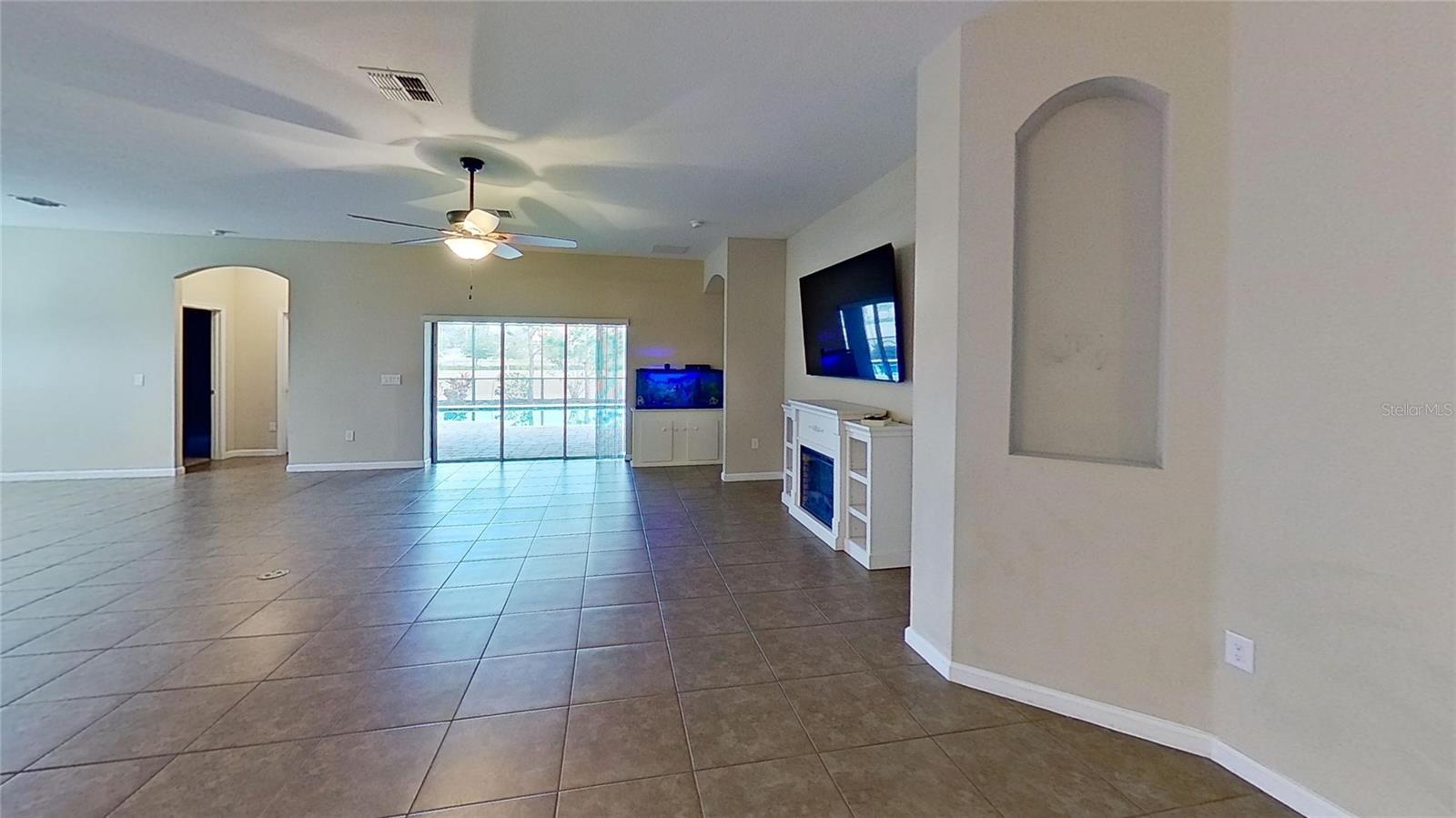 1350 CAVENDER CREEK RD, MINNEOLA, FL, 34715