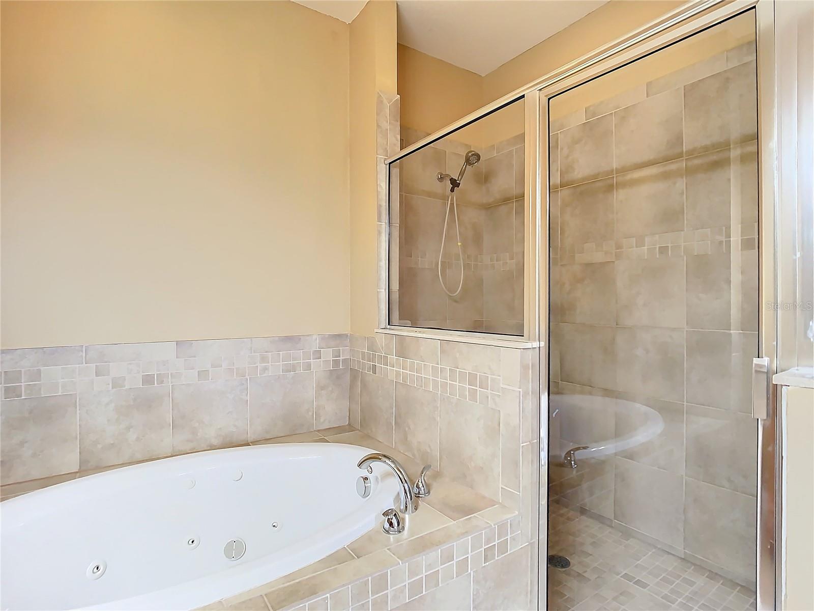 2380 BELLA VISTA DR, DAVENPORT, FL, 33897