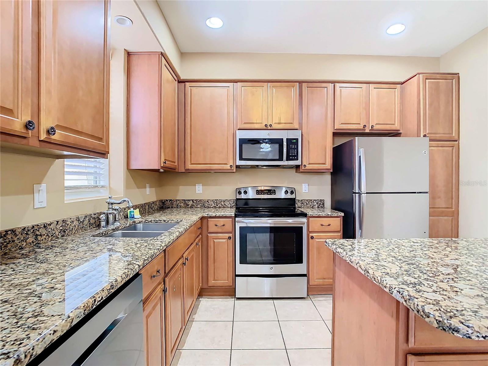2380 BELLA VISTA DR, DAVENPORT, FL, 33897
