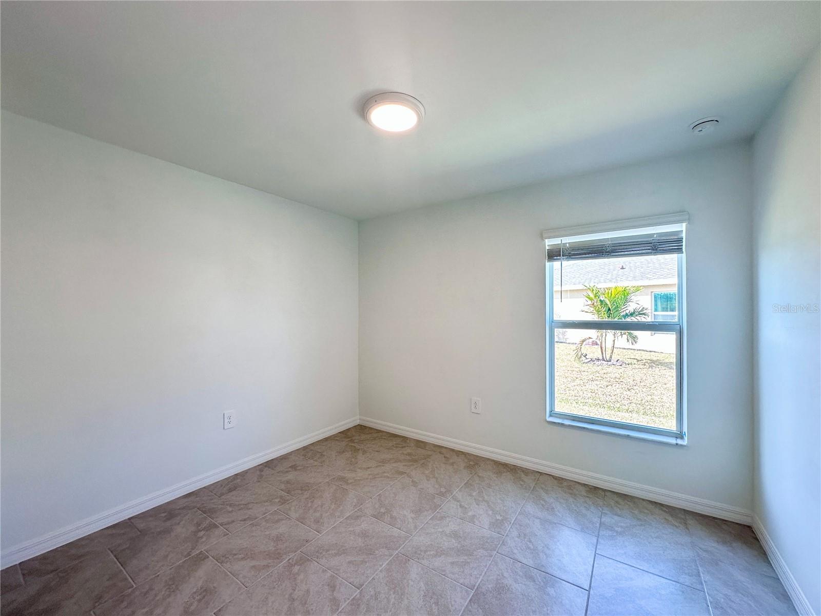 105 OAKWOOD CT, ROTONDA WEST, FL, 33947