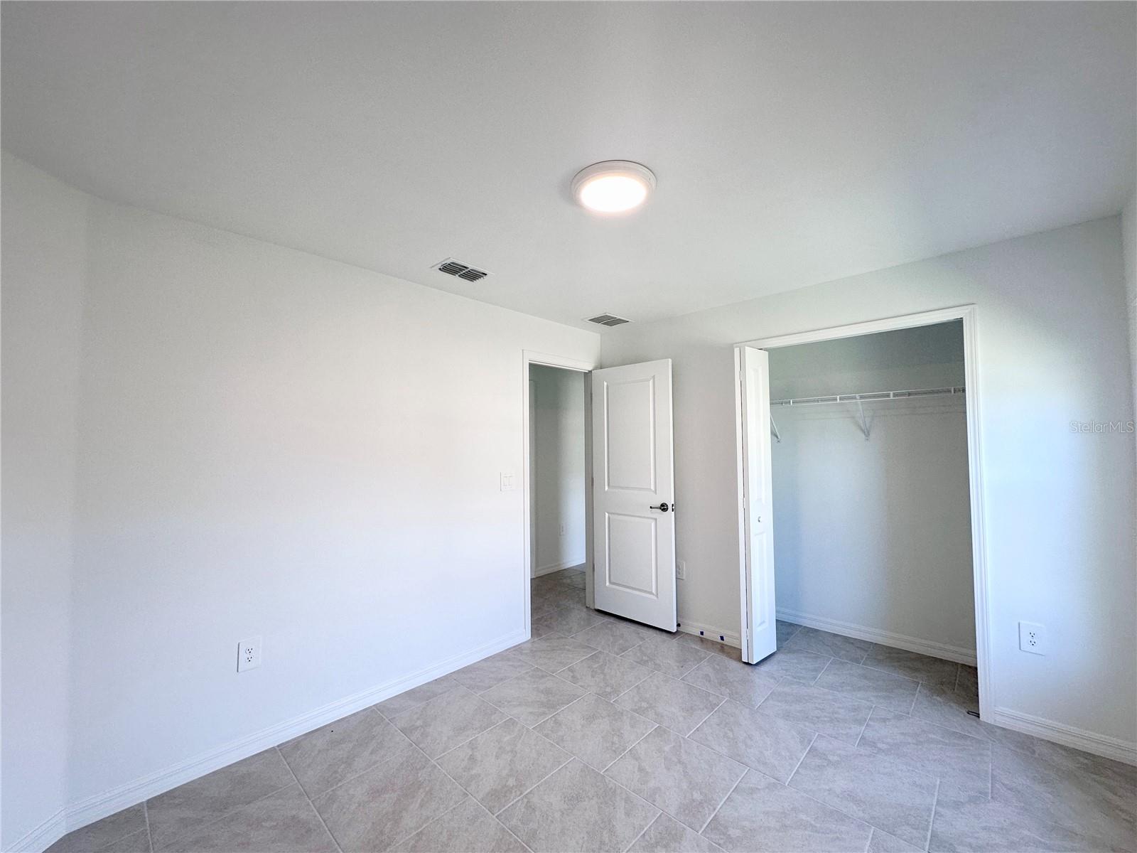 105 OAKWOOD CT, ROTONDA WEST, FL, 33947