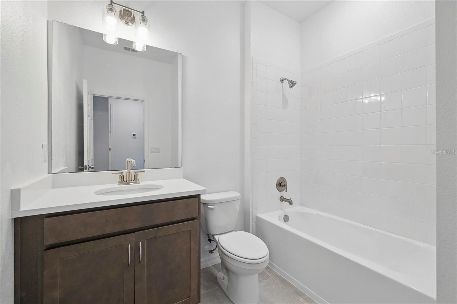 27469 BLACK KITE AVE, HOWEY IN THE HILLS, FL, 34737