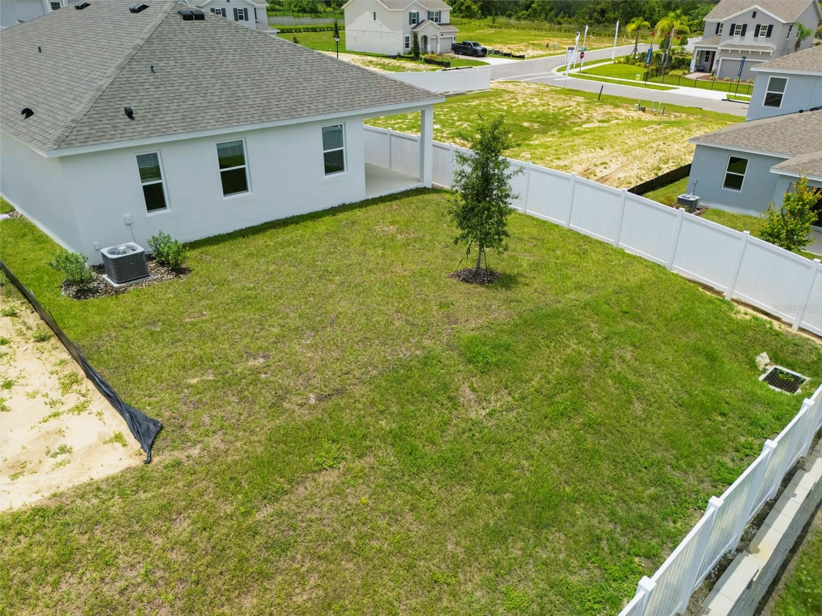 27469 BLACK KITE AVE, HOWEY IN THE HILLS, FL, 34737