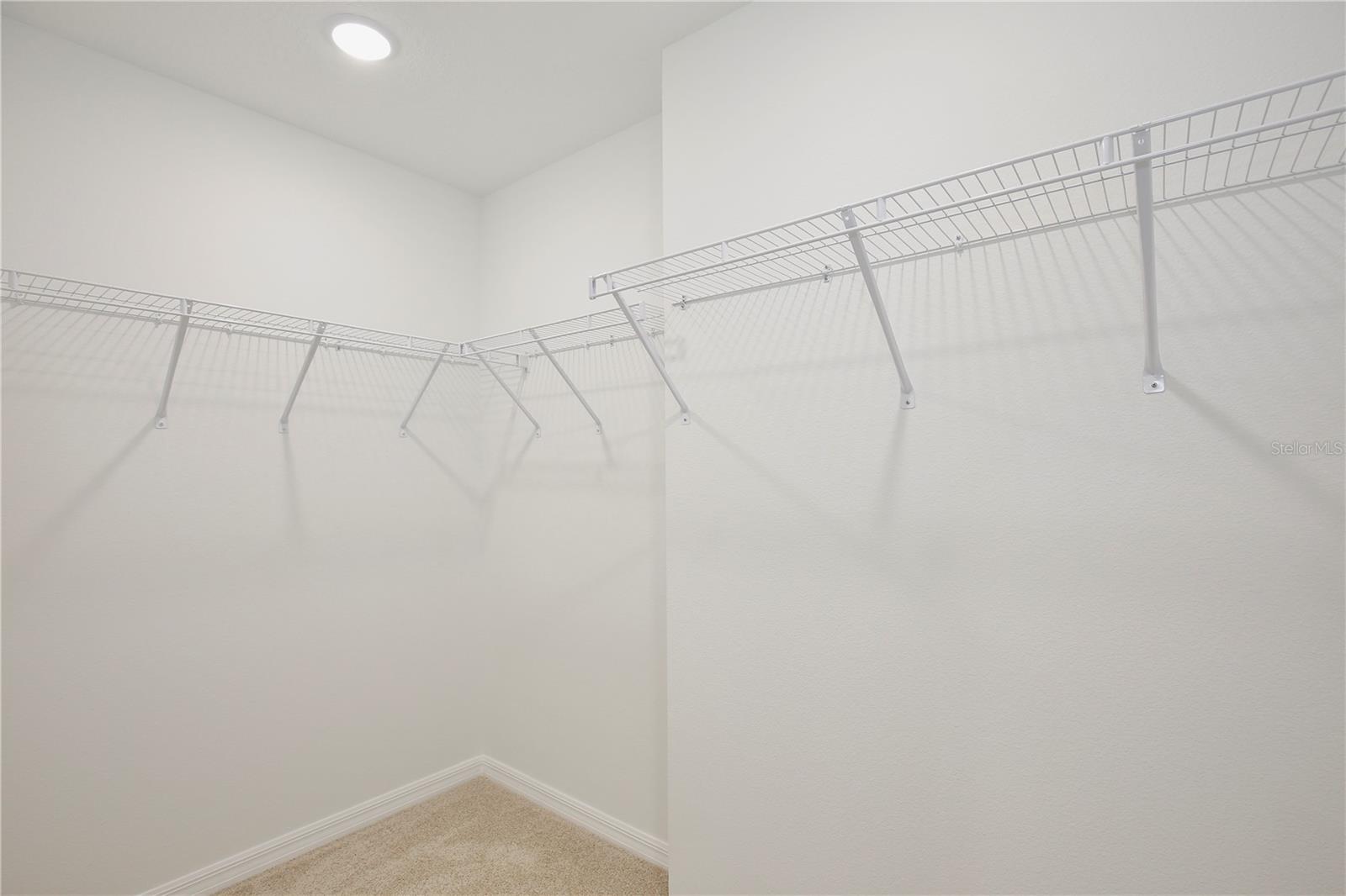 40210 ORANGE CIR, LADY LAKE, FL, 32159