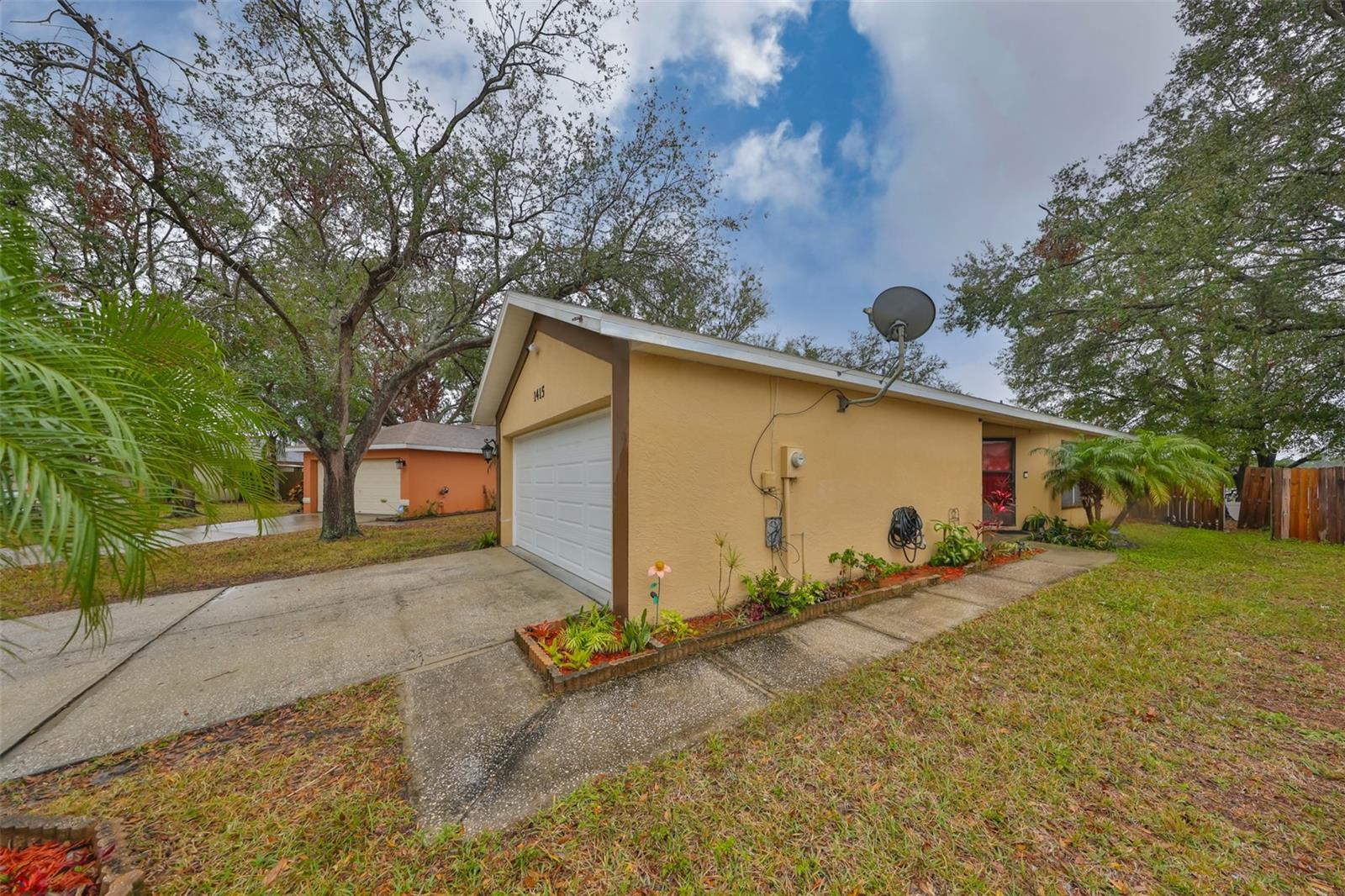 1415 MOHRLAKE DR, BRANDON, FL, 33511
