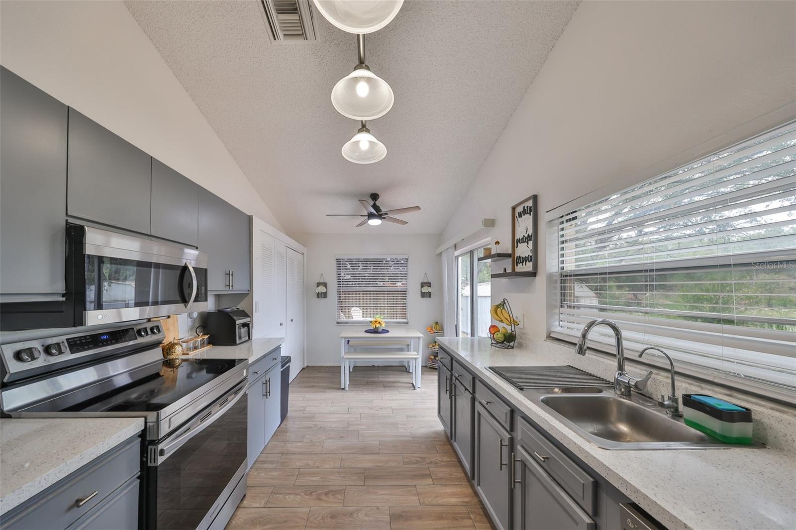 1415 MOHRLAKE DR, BRANDON, FL, 33511