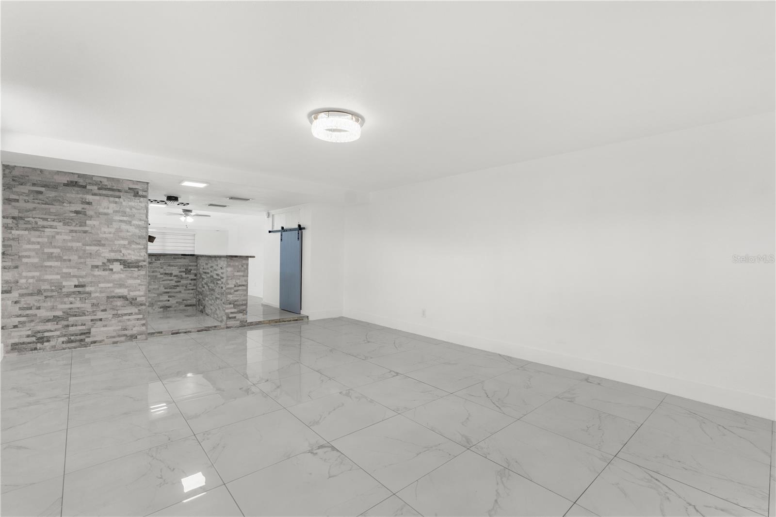 1807 W CRAWFORD ST, TAMPA, FL, 33604