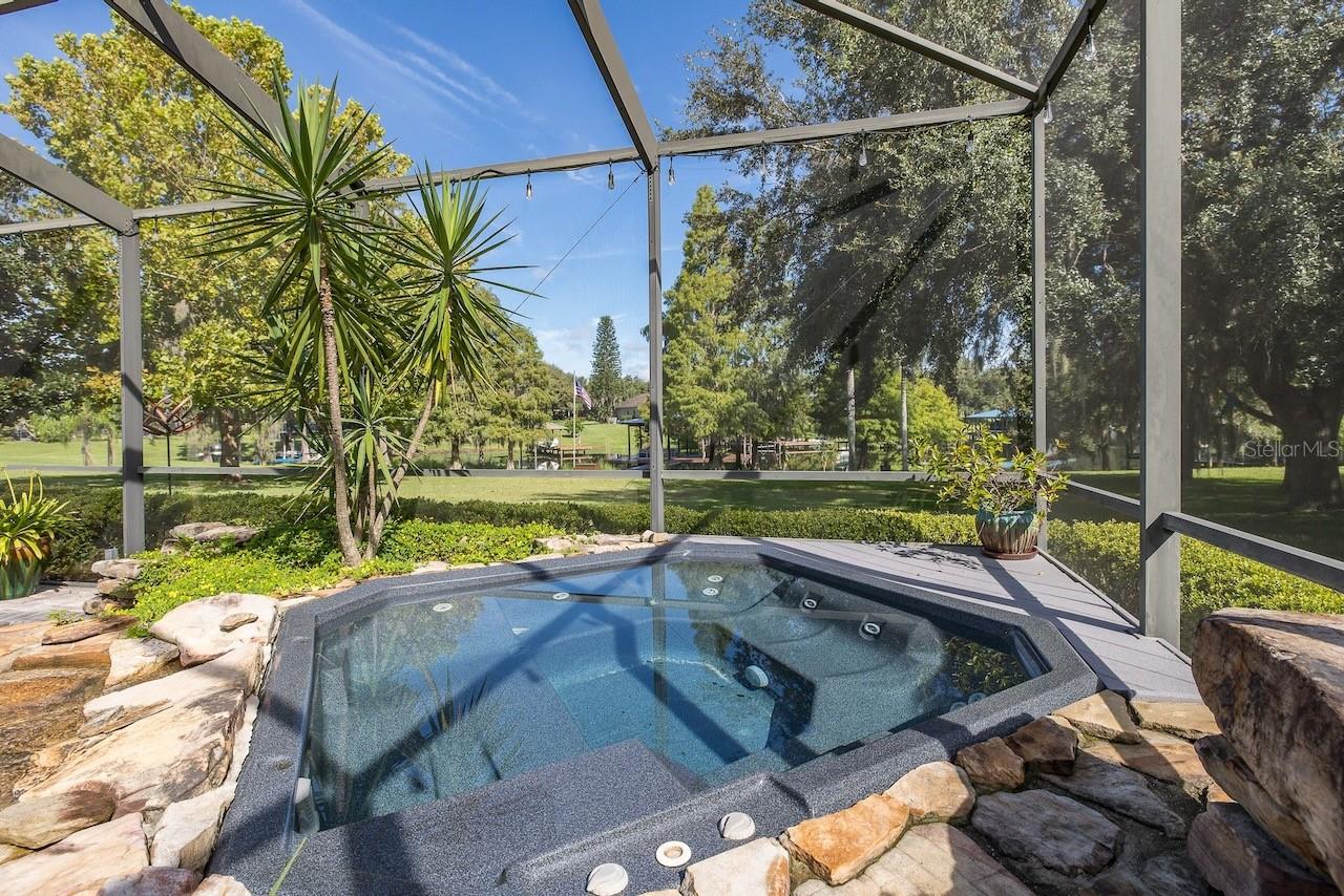 1523 FISHING LAKE DR, ODESSA, FL, 33556