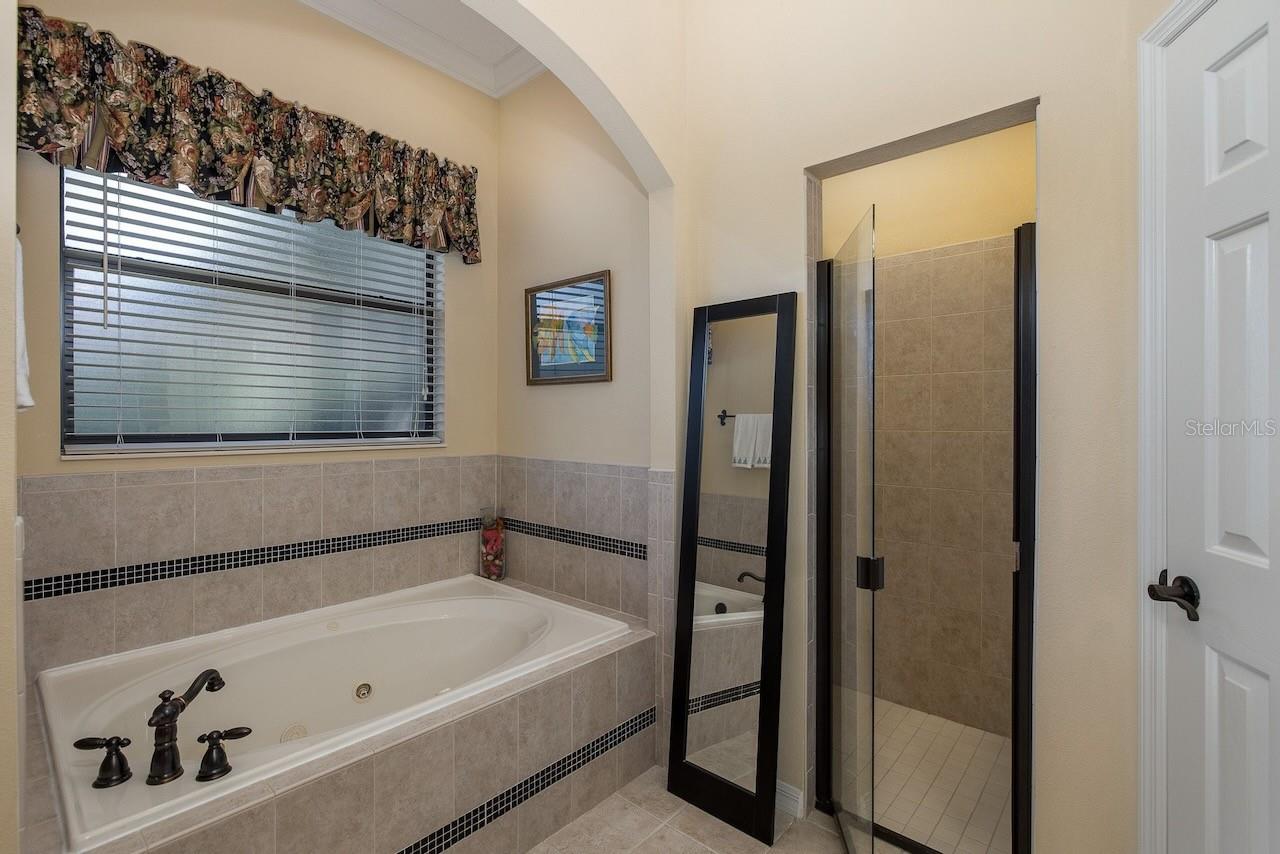 1523 FISHING LAKE DR, ODESSA, FL, 33556