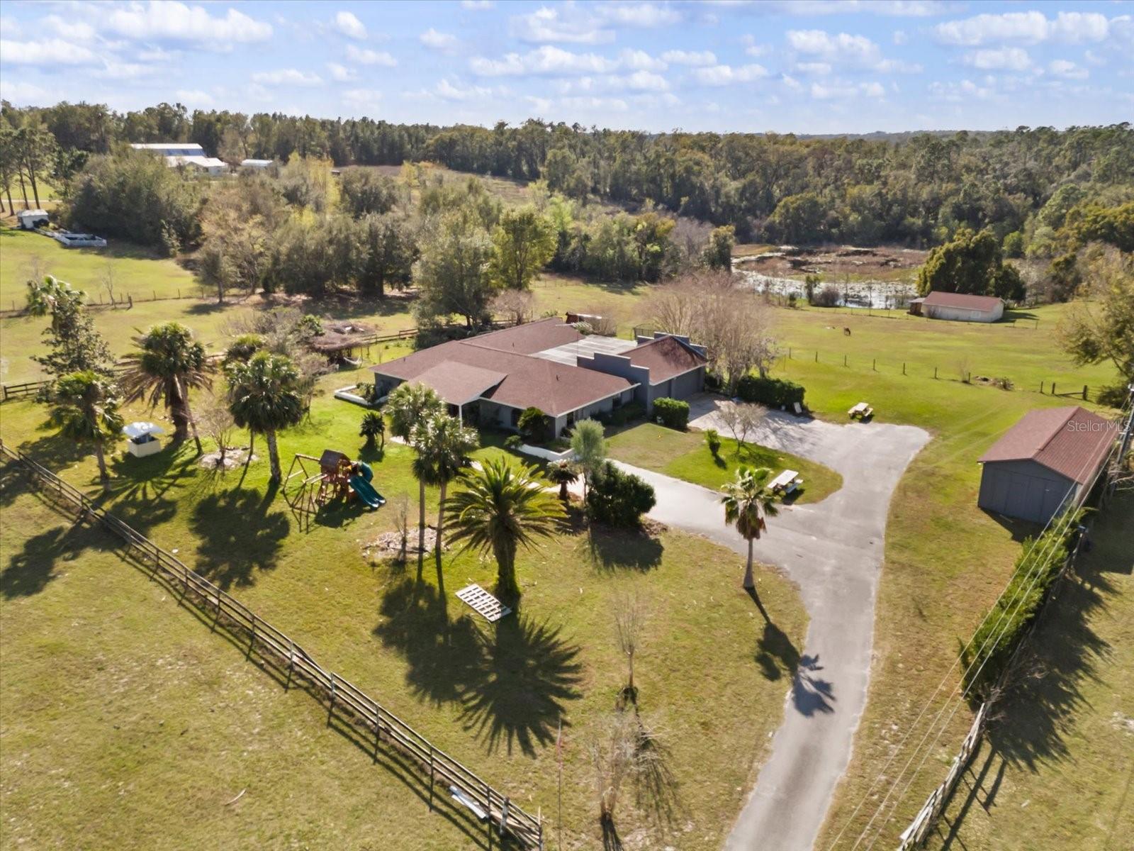 36129 E ELDORADO LAKE DR, EUSTIS, FL, 32736