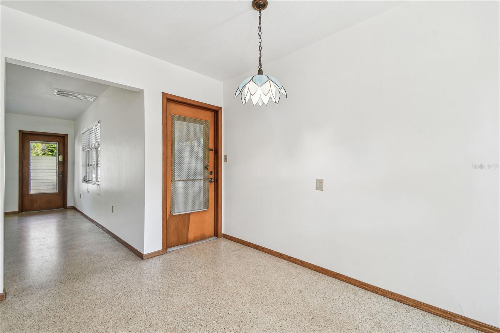 5620 MONTANA AVE, NEW PORT RICHEY, FL, 34652