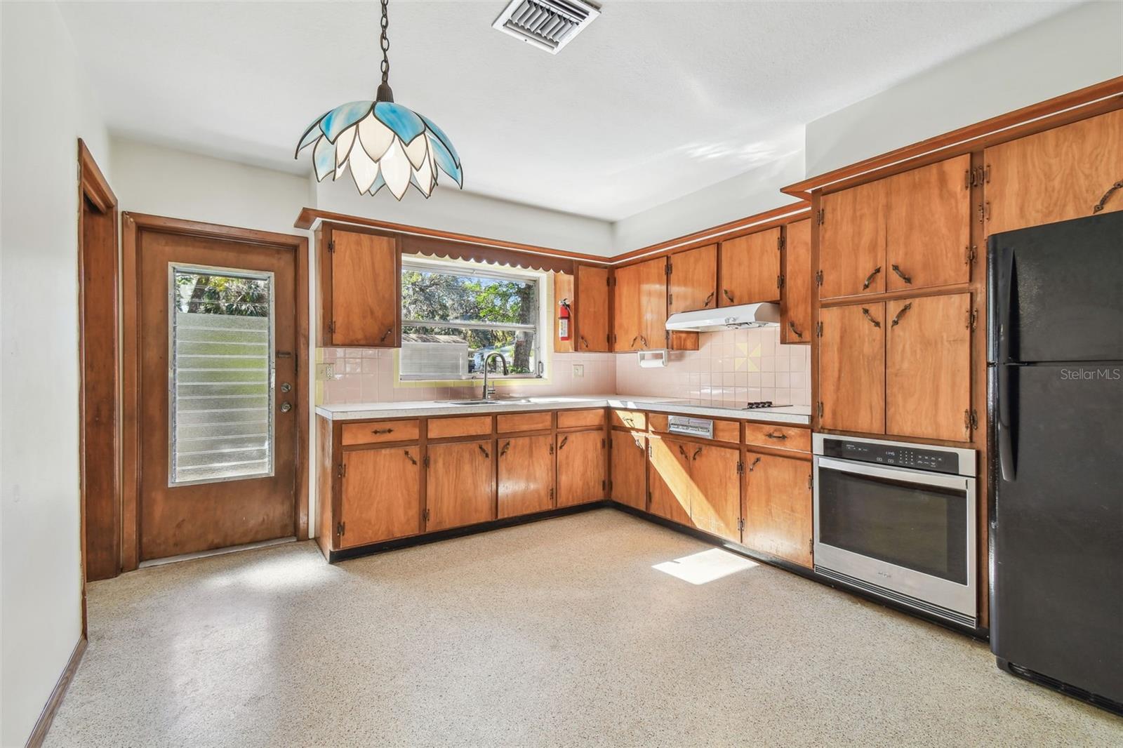 5620 MONTANA AVE, NEW PORT RICHEY, FL, 34652