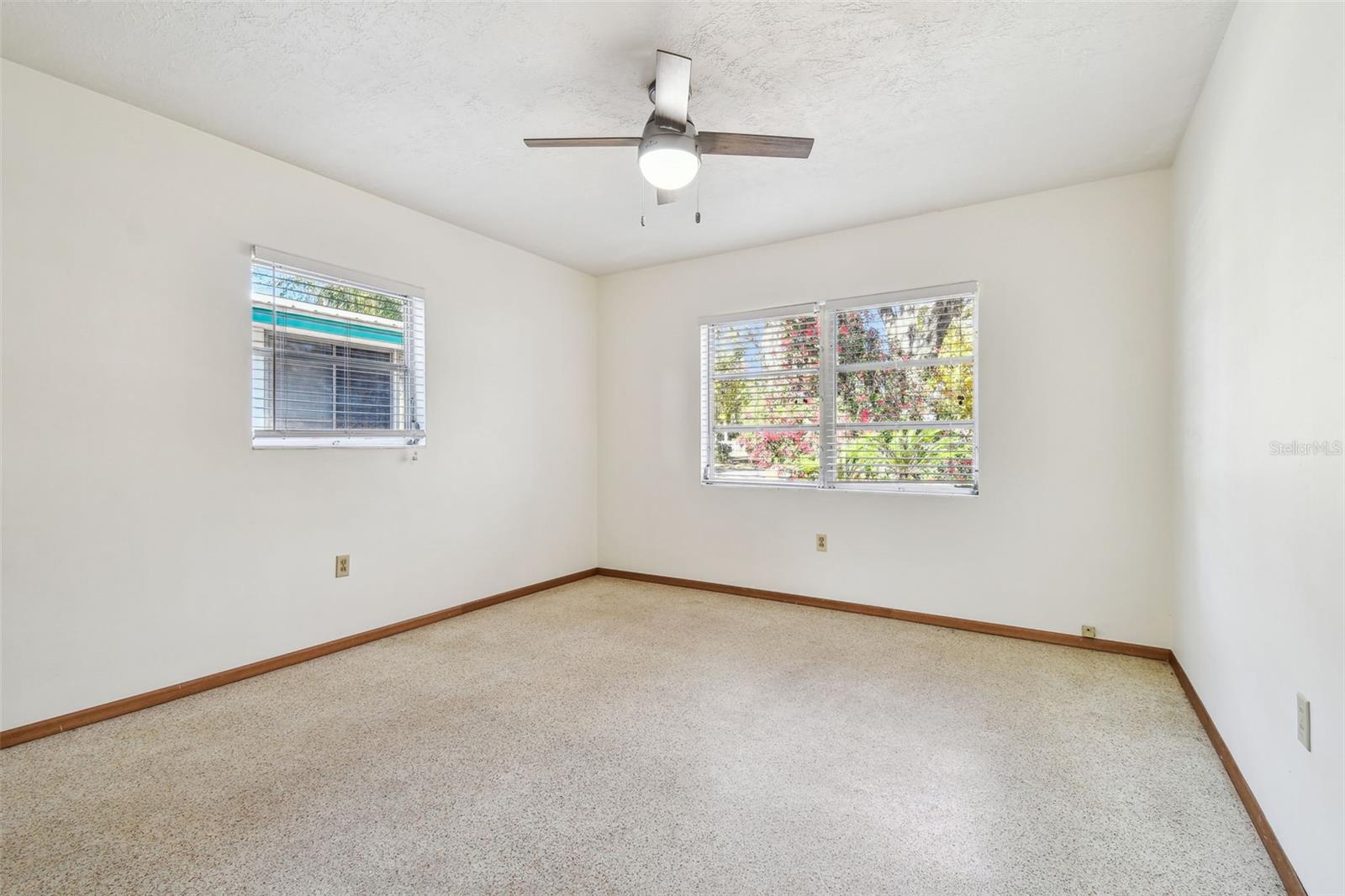 5620 MONTANA AVE, NEW PORT RICHEY, FL, 34652