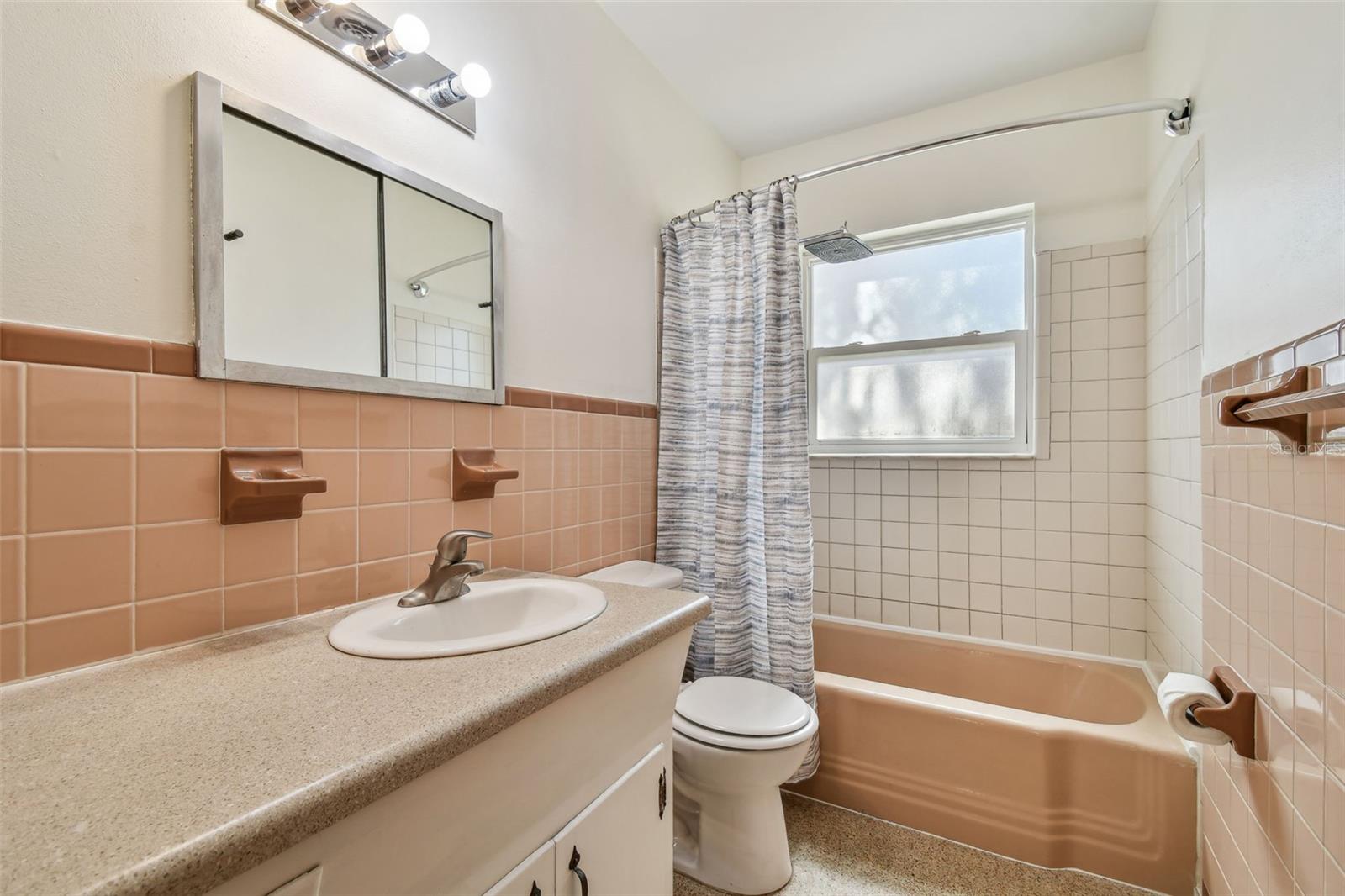 5620 MONTANA AVE, NEW PORT RICHEY, FL, 34652