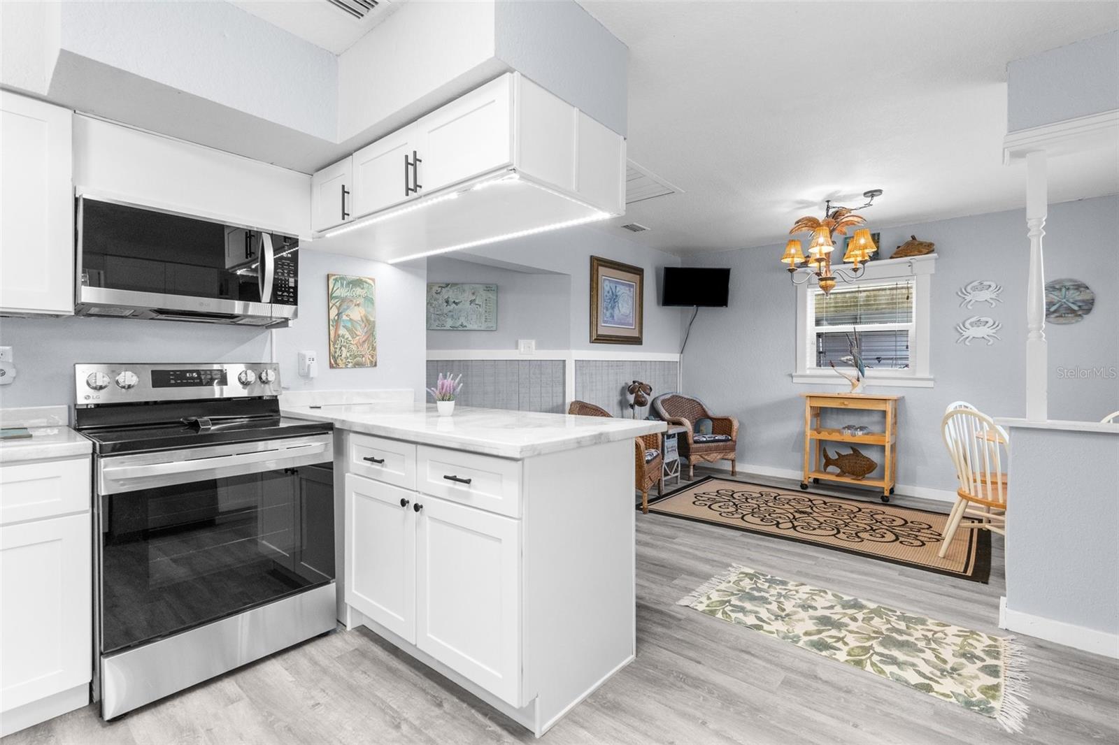 5421 CIRCLE DR, WEEKI WACHEE, FL, 34607