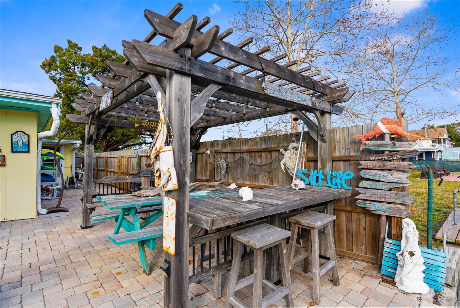 5421 CIRCLE DR, WEEKI WACHEE, FL, 34607