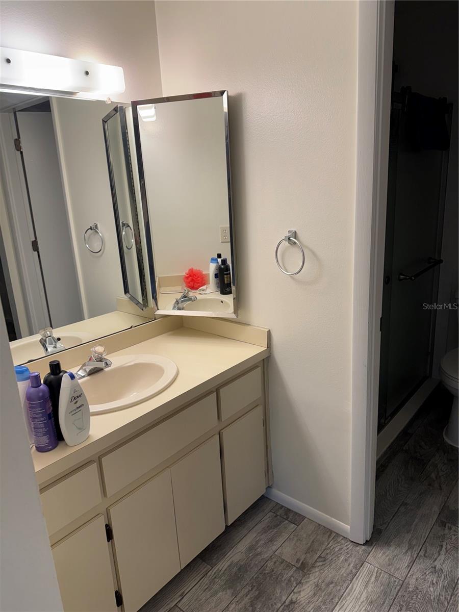 829 3RD AVE SW #2, LARGO, FL, 33770