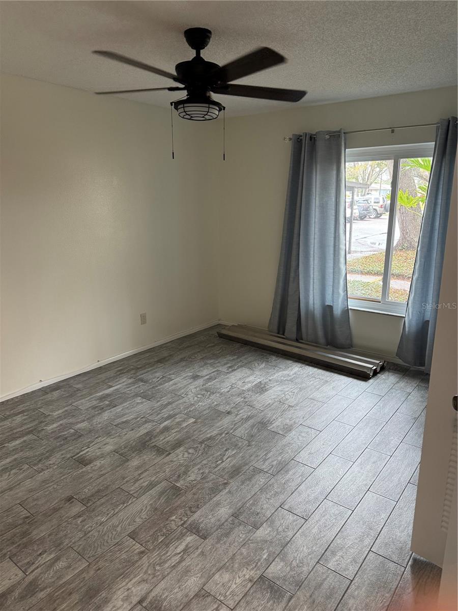 829 3RD AVE SW #2, LARGO, FL, 33770