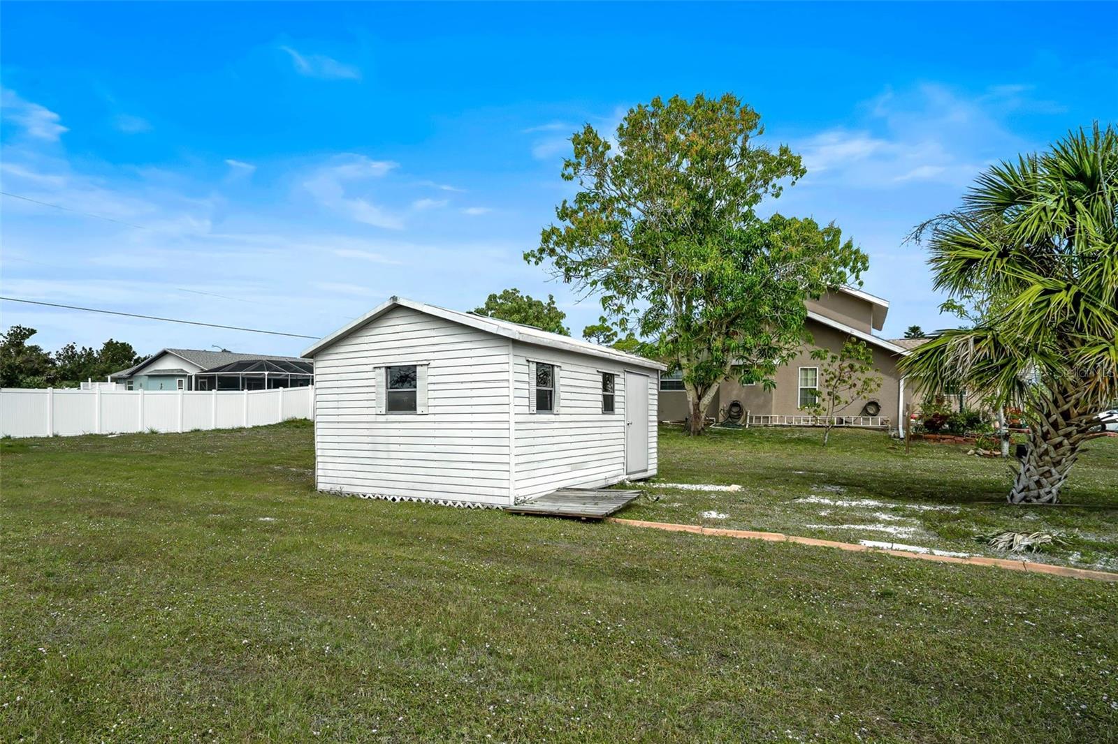 3255 LAKE VIEW BLVD, PORT CHARLOTTE, FL, 33948