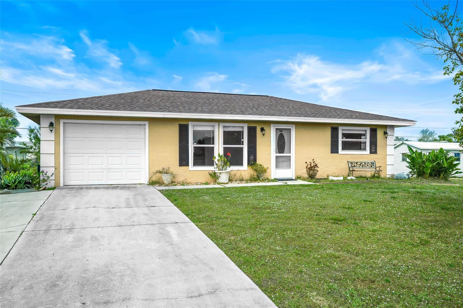 3255 LAKE VIEW BLVD, PORT CHARLOTTE, FL, 33948