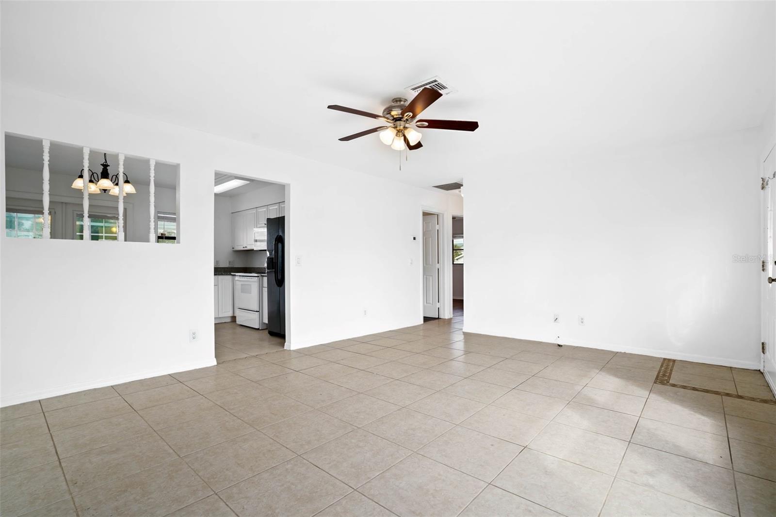 3255 LAKE VIEW BLVD, PORT CHARLOTTE, FL, 33948
